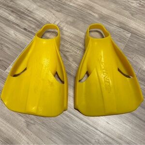 FINIS Edge Yellow Swim Training Fin Men Size Large 9-11 100% Silicone